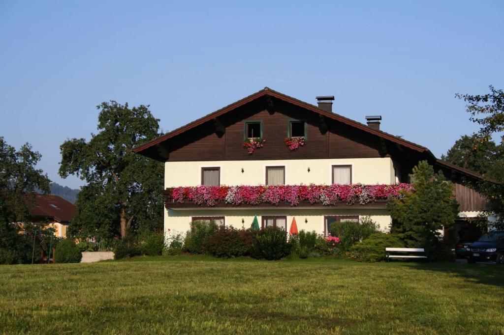 Ferienwohnungen Grabnerbauer Mondsee Rum bild